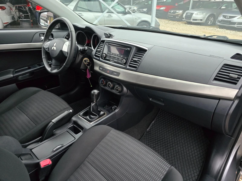 Mitsubishi Lancer 1.6 БЕНЗИН РЕАЛНИ КИЛОМЕТРИ, снимка 11 - Автомобили и джипове - 52679797