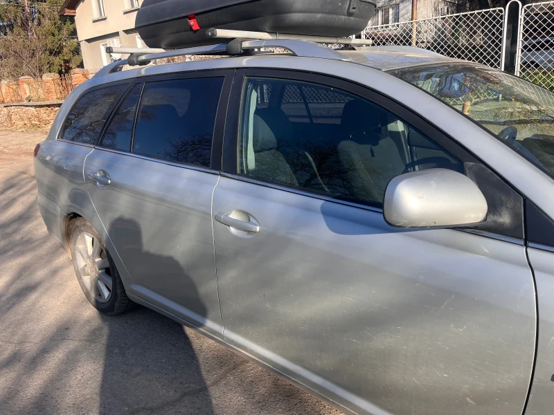 Toyota Avensis, снимка 5 - Автомобили и джипове - 52799762