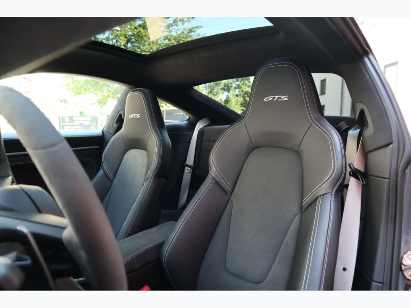 Porsche 911 4GTS, снимка 6 - Автомобили и джипове - 53051723