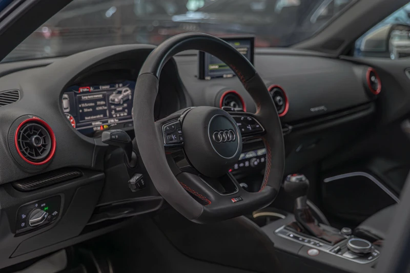 Audi Rs3 2.5TFSI/SportBack/Bang&Olufsen/Камера/Подгрев, снимка 11 - Автомобили и джипове - 53166992