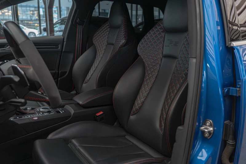 Audi Rs3 2.5TFSI/SportBack/Bang&Olufsen/Камера/Подгрев, снимка 17 - Автомобили и джипове - 53166992