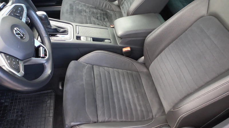 VW Passat B8 2.0TDI 4Motion, снимка 9 - Автомобили и джипове - 53237457