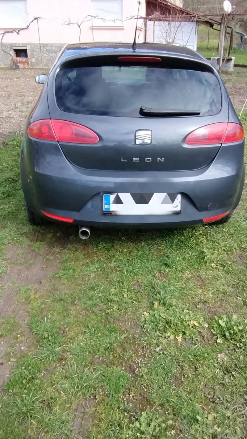 Seat Leon 1.6, снимка 4 - Автомобили и джипове - 53392194