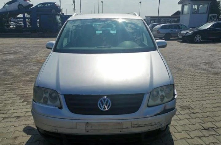 VW Touran 2.0tdi, снимка 1 - Автомобили и джипове - 45949110