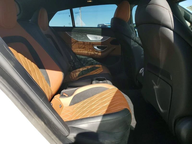 Mercedes-Benz AMG GT 43 * DISTRONIC * КЛИП НА МОТОРА, снимка 7 - Автомобили и джипове - 54849402
