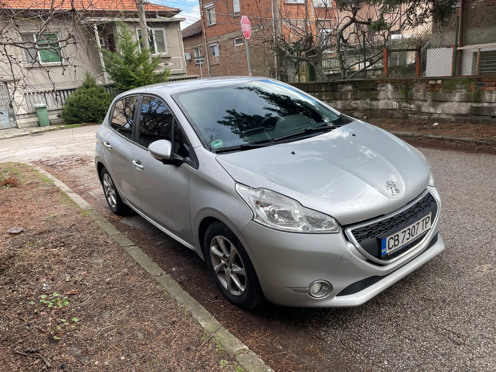 Peugeot 208 | Mobile.bg � ����������� 10