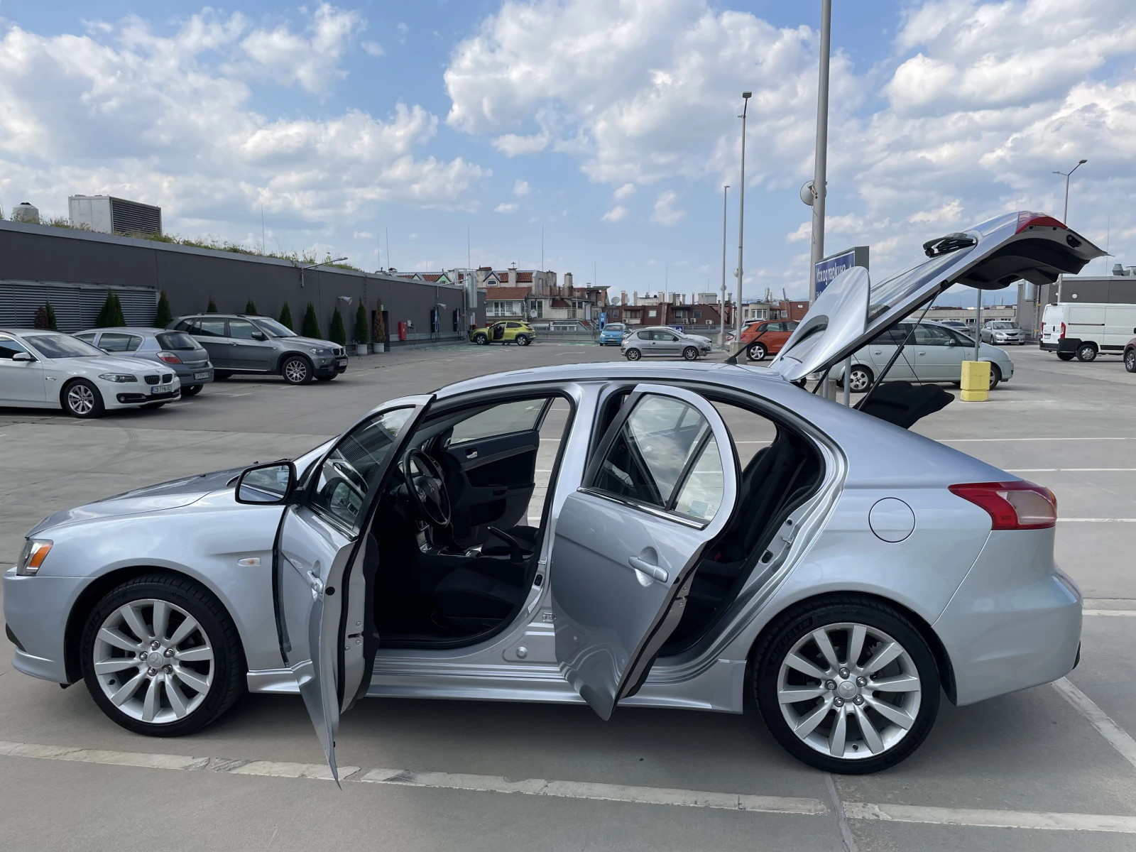 Mitsubishi Lancer 1.8 - изображение 5