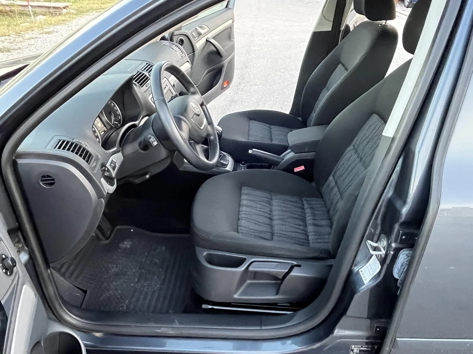 Skoda Octavia 1.9TDI 105кс EURO 5 AВТОПИЛОТ КЛИМАТРОНИК ПОДГРЕВ - изображение 8