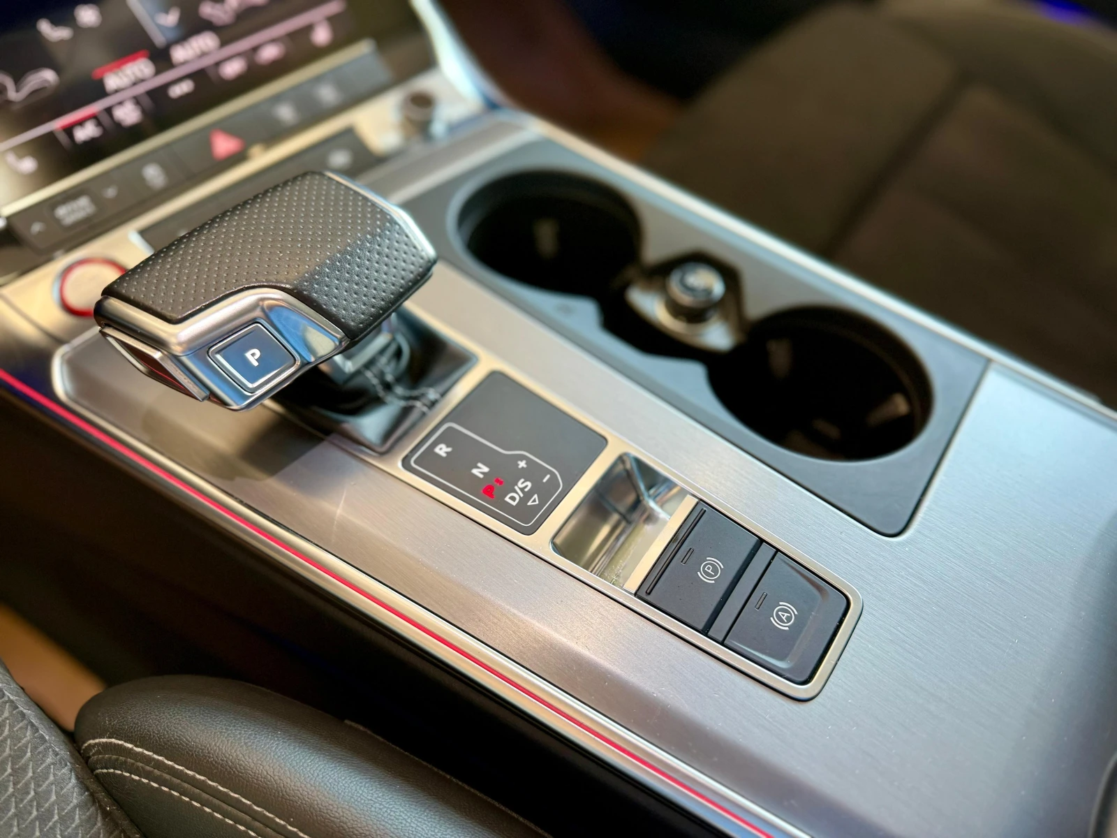 Audi S6 BiTurbo* Bang&Olufsen* * Quattro | Mobile.bg   12