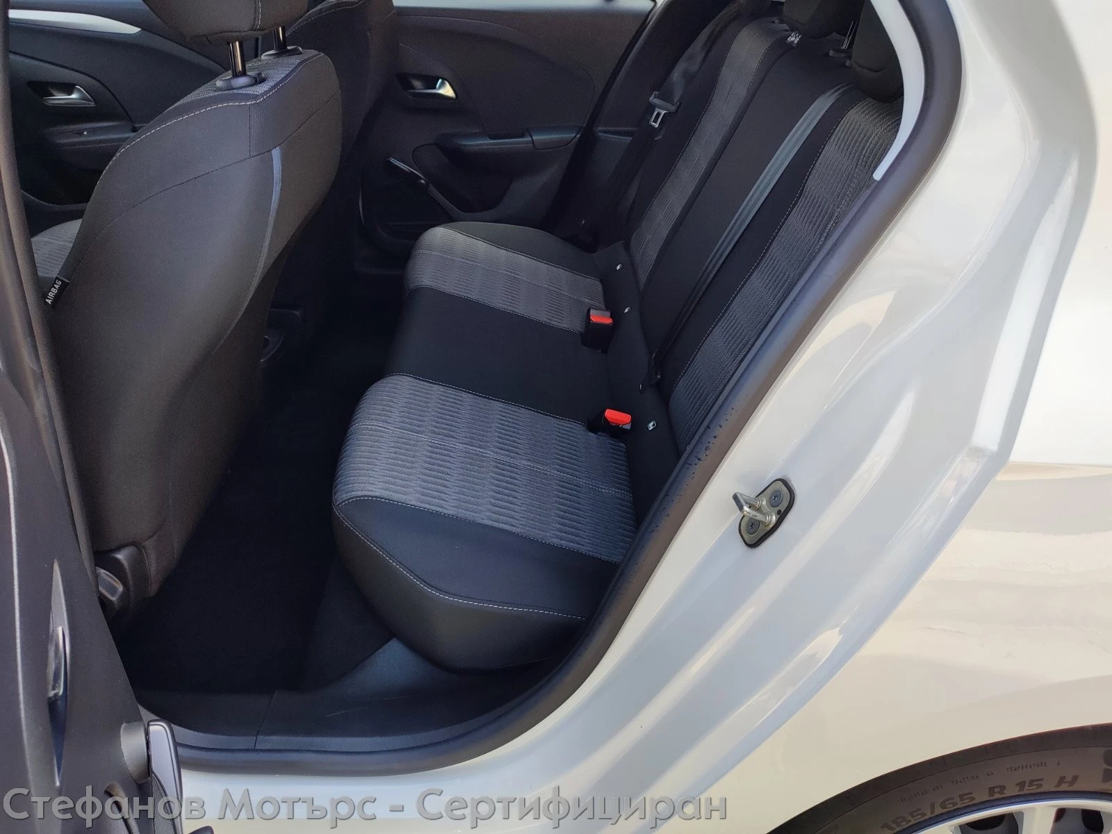 Opel Corsa F Edition Limousine 1.2 (75hp) MT5 | Mobile.bg � ����������� 13