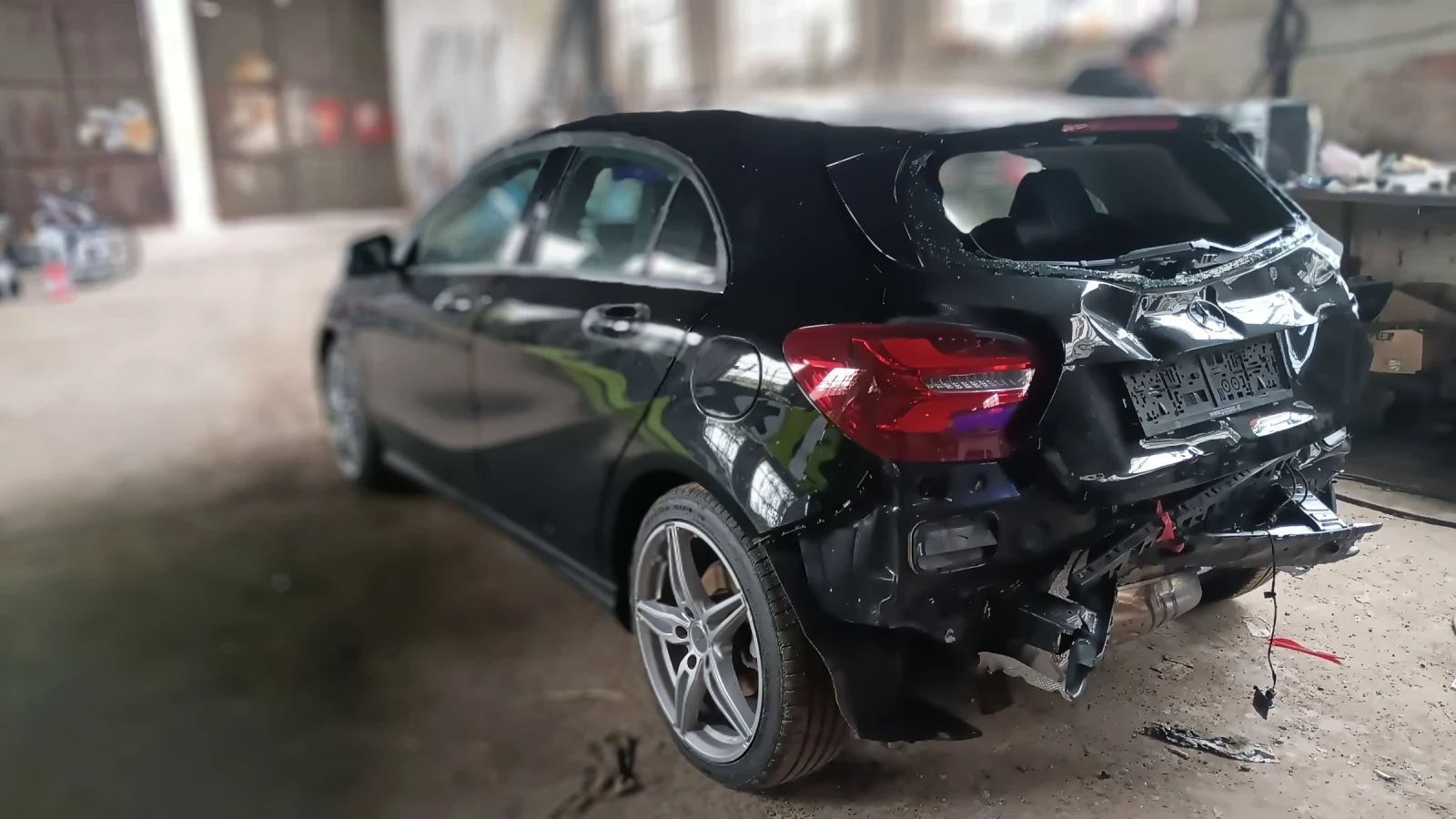 Mercedes-Benz A 180 1.6 - изображение 3