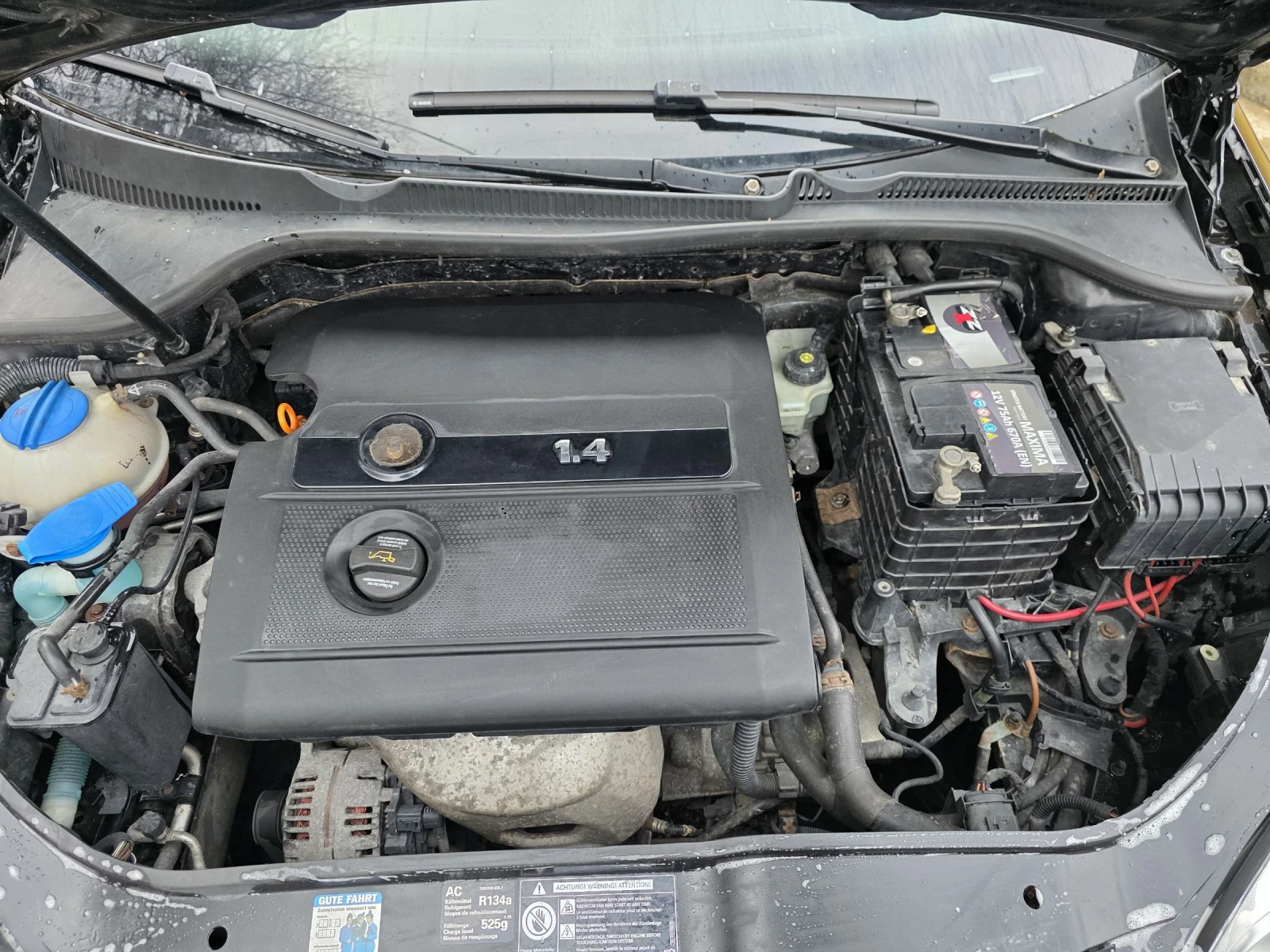 VW Golf 1.4 Бензин Климатик, снимка 16 - Автомобили и джипове - 53806760