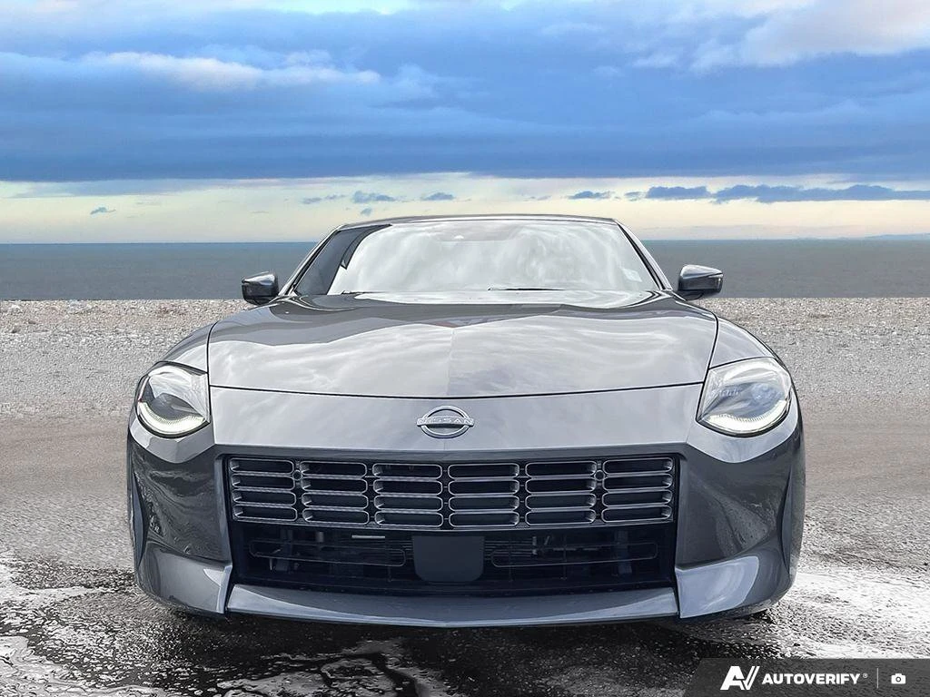 Nissan 370Z Z Sport, снимка 2 - Автомобили и джипове - 53941278