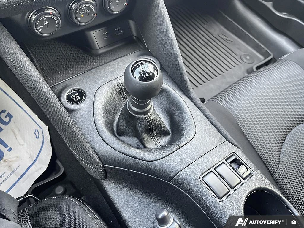 Nissan 370Z Z Sport, снимка 15 - Автомобили и джипове - 53941278