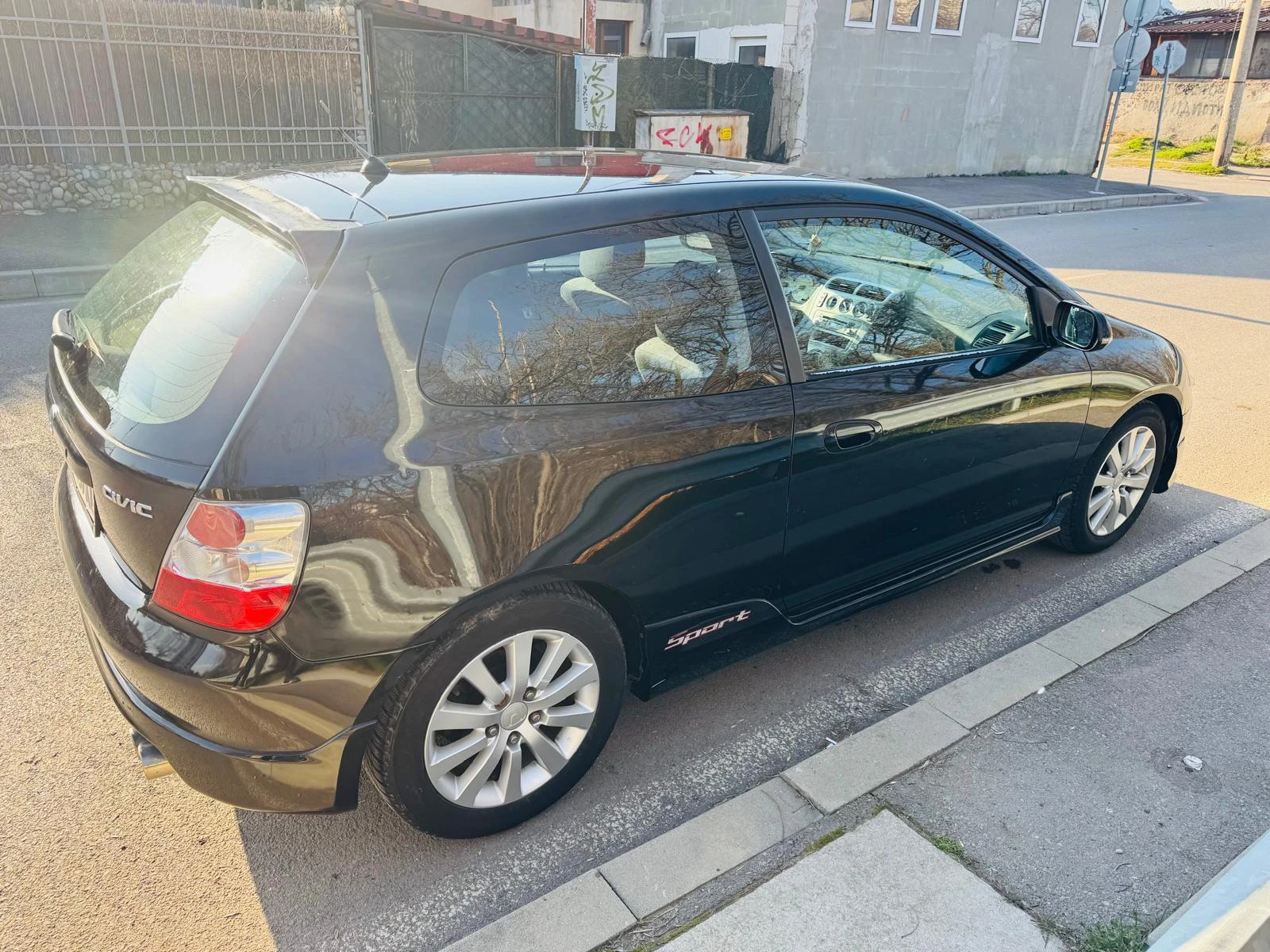 Honda Civic 1.4i LS, снимка 2 - Автомобили и джипове - 53990327