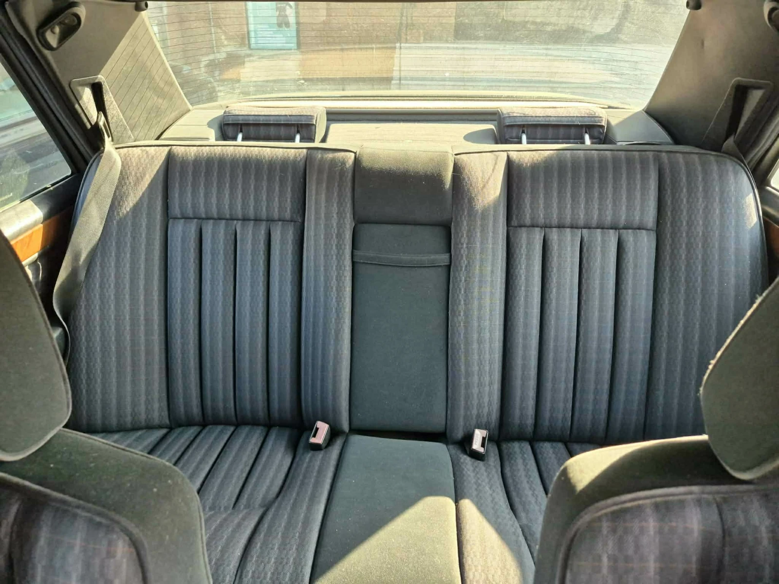 Mercedes-Benz E 200 W124, снимка 4 - Автомобили и джипове - 54247318