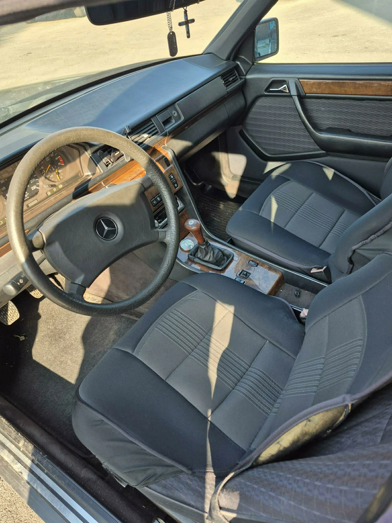 Mercedes-Benz E 200 W124, снимка 6 - Автомобили и джипове - 54247318