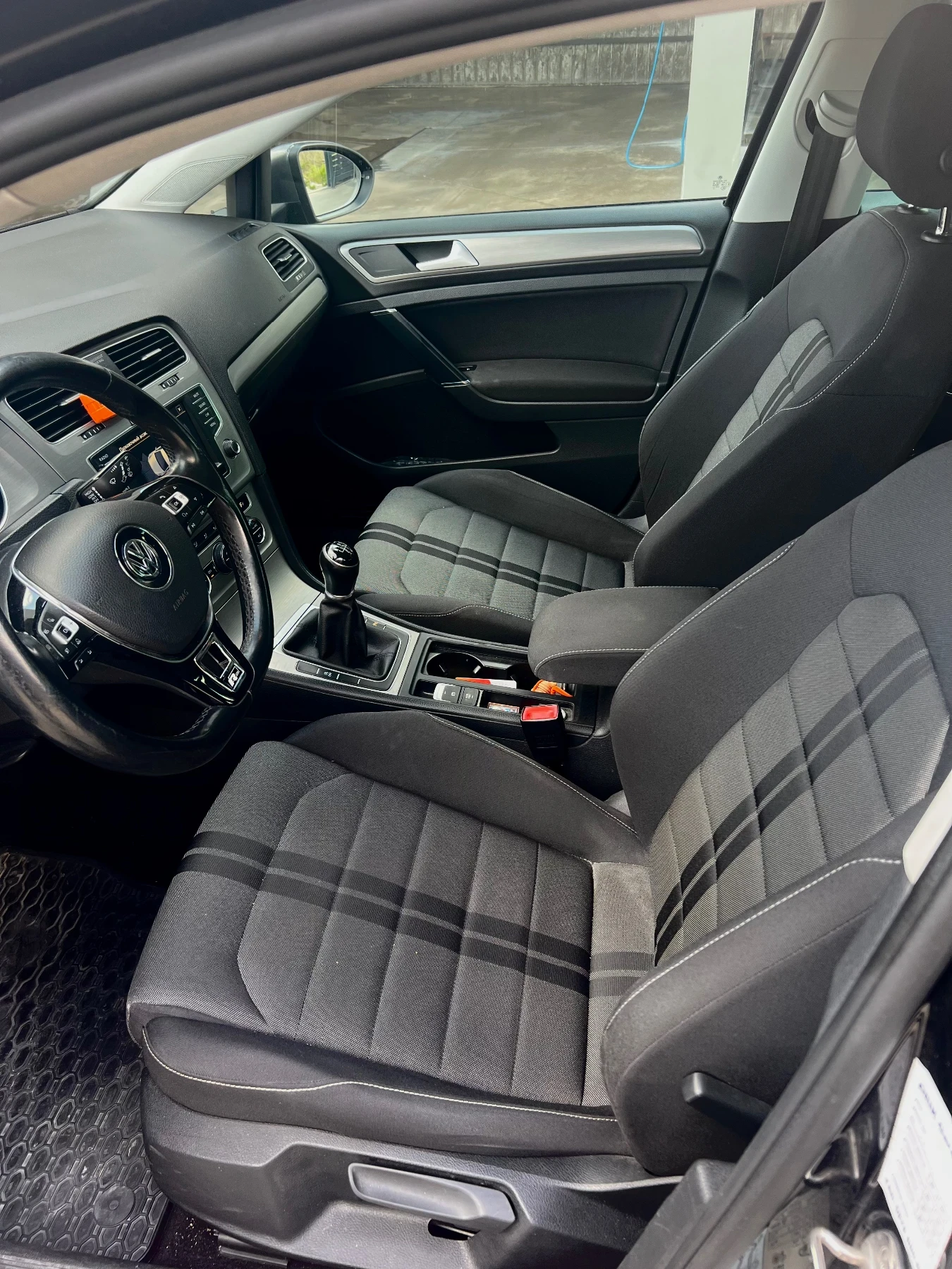 VW Golf VII R-line, снимка 10 - Автомобили и джипове - 54284339