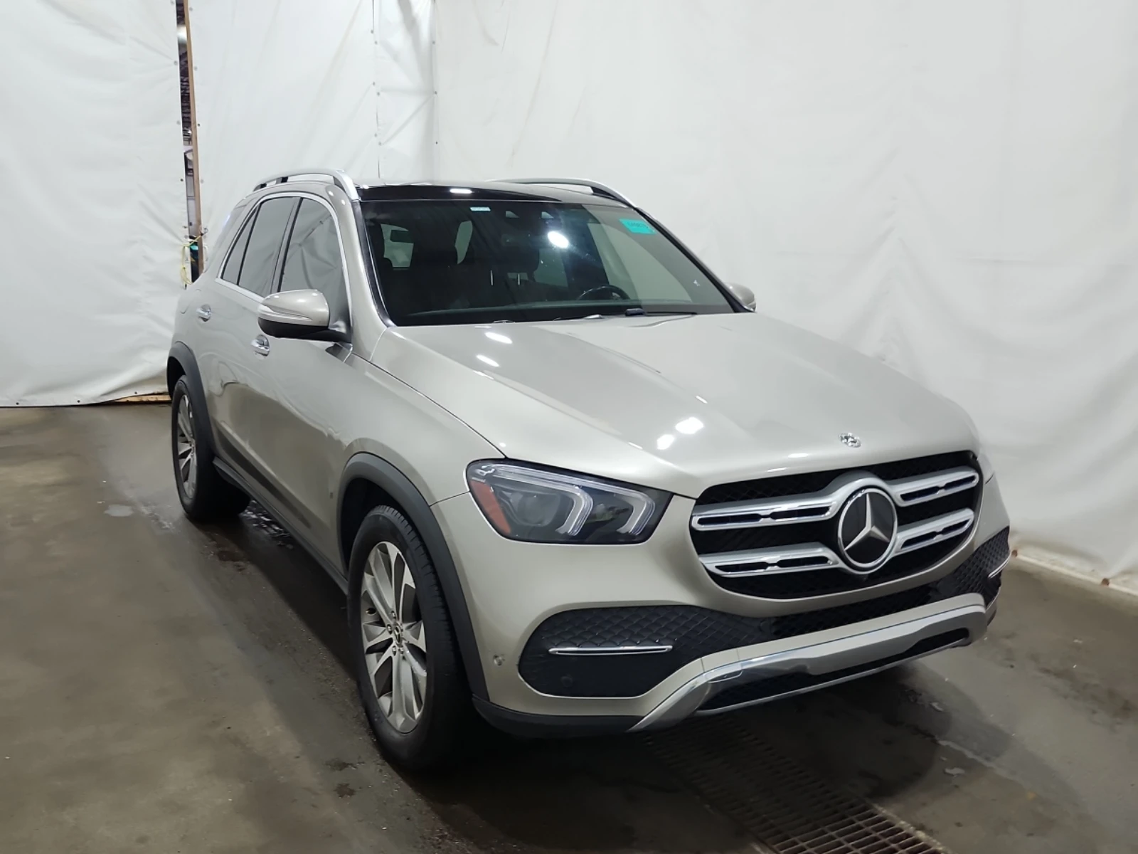 Mercedes-Benz GLE 450 Blind Spot * ПОДГРЕВИ * CARFAX * АВТО КРЕДИТ * , снимка 2 - Автомобили и джипове - 54860236