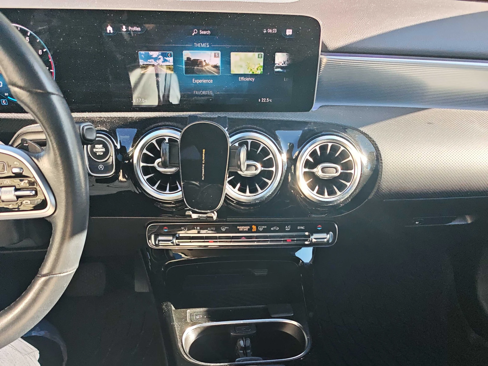 Mercedes-Benz A 220 4MATIC, снимка 9 - Автомобили и джипове - 54992434