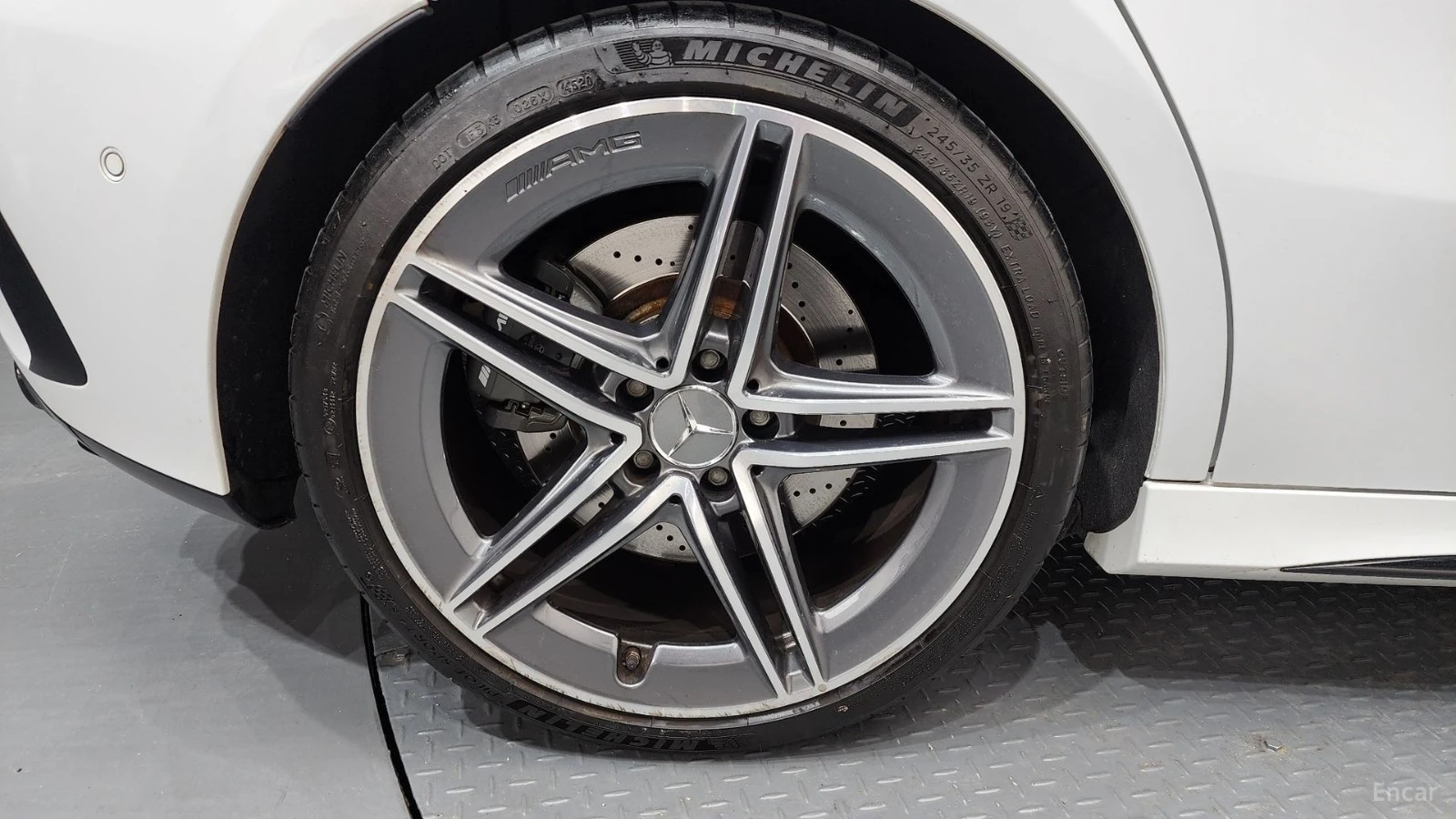 Mercedes-Benz A45 AMG 4MATIC+ * КОЖА* ПОДГРЕВ* ПАНОРАМА* HEAD-UP* КАМЕРА, снимка 5 - Автомобили и джипове - 55449785