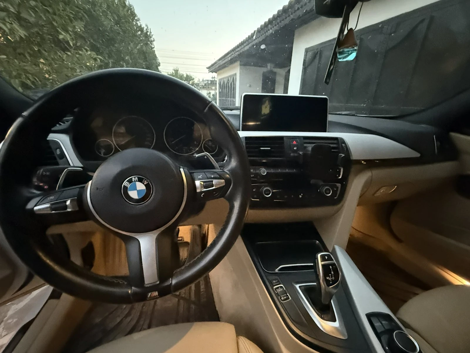 BMW 320, снимка 12 - Автомобили и джипове - 55590545