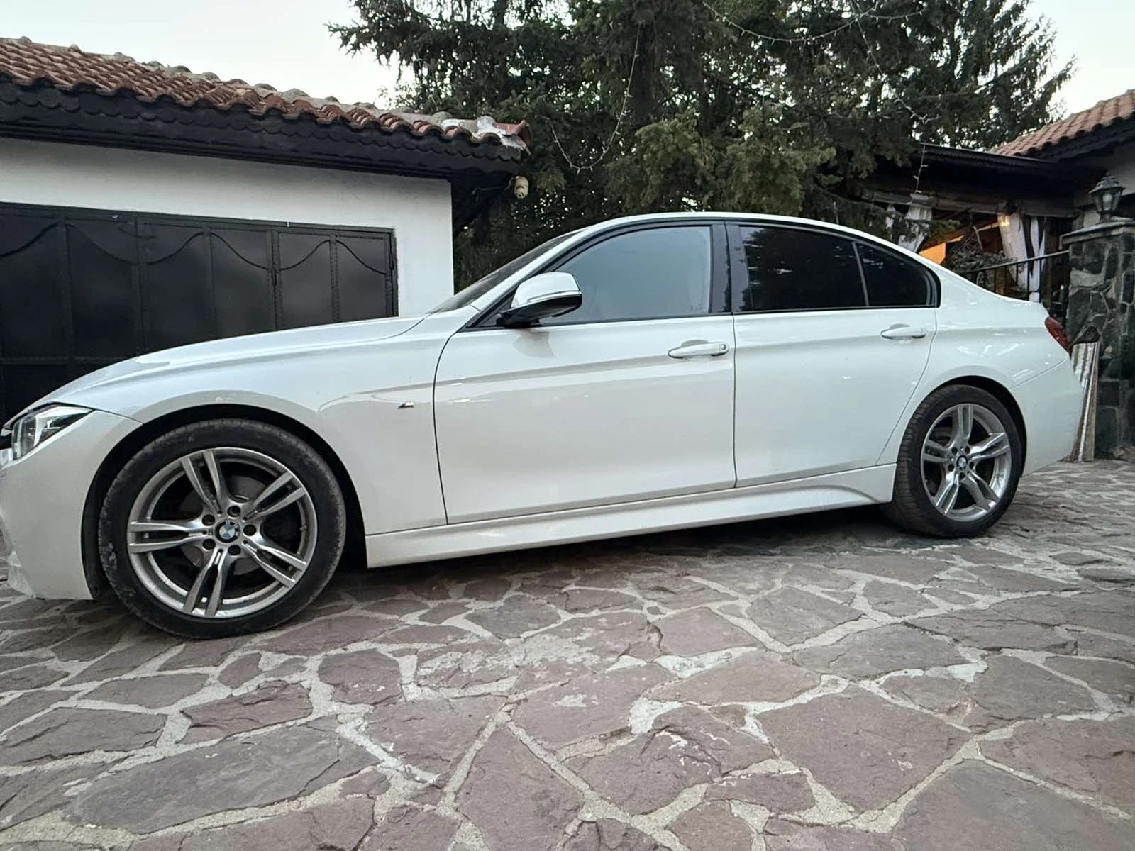 BMW 320, снимка 3 - Автомобили и джипове - 55590545