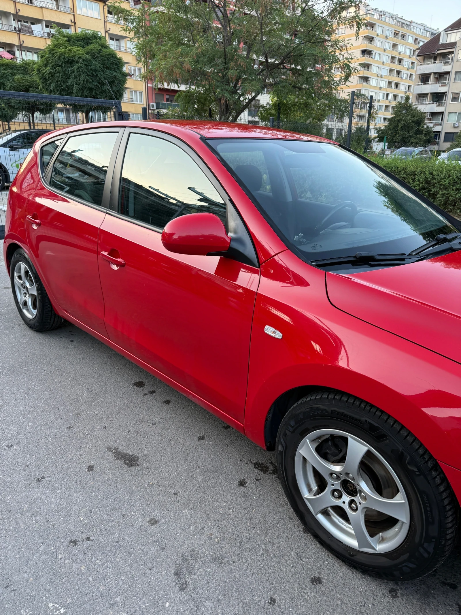 Hyundai I30 1.6 CRDI, снимка 4 - Автомобили и джипове - 55805254