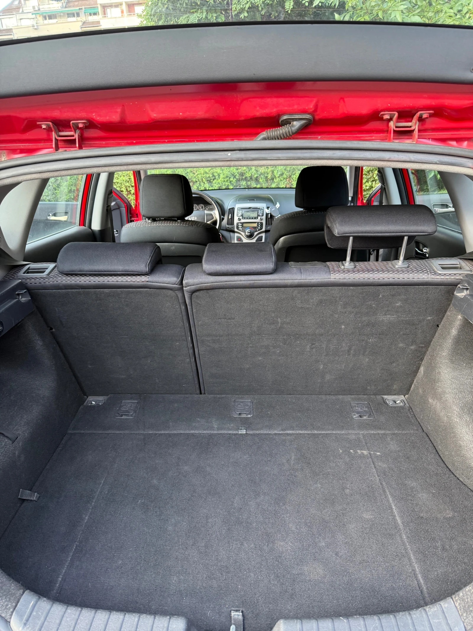 Hyundai I30 1.6 CRDI, снимка 17 - Автомобили и джипове - 55805254