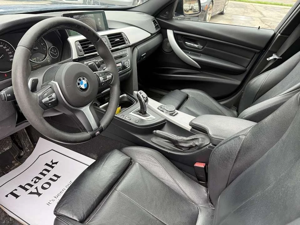 BMW 335 335i xDrive Estoril Blue / Harman Kardon / , снимка 9 - Автомобили и джипове - 55838320