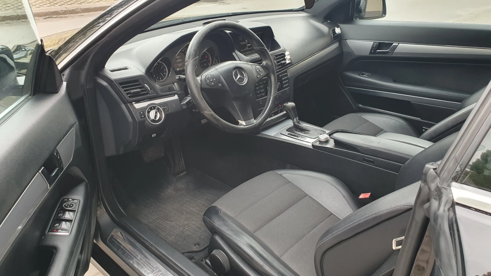 Mercedes-Benz E 220 2.2CDi Coupe, снимка 9 - Автомобили и джипове - 56085838