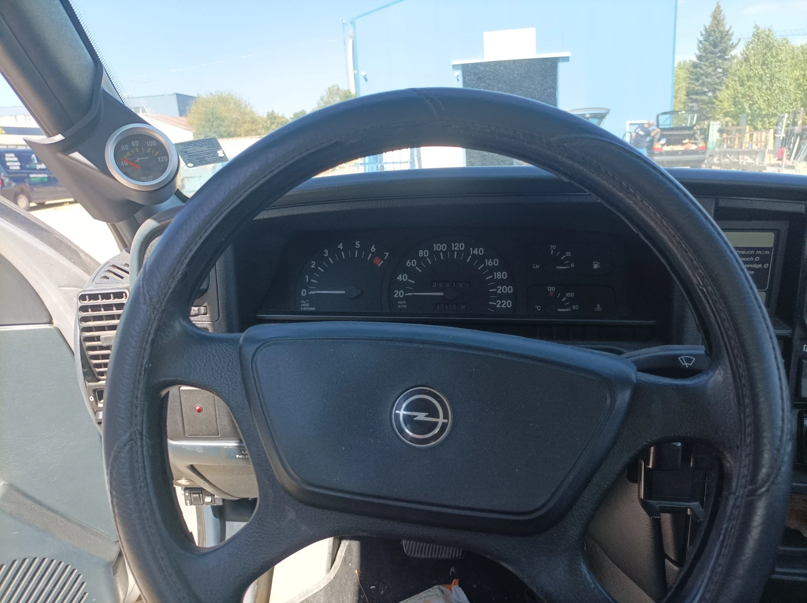 Opel Omega, снимка 3 - Автомобили и джипове - 56201060