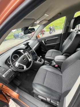 Chevrolet Captiva 2.4* 4x4* Газ* Кожа* Блутут Нави* Камера* Холандия, снимка 9