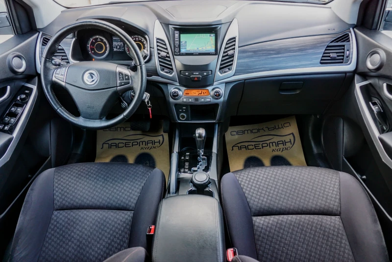 SsangYong Korando, снимка 9 - Автомобили и джипове - 48881462