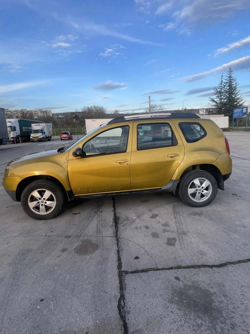 Dacia Duster, снимка 2 - Автомобили и джипове - 52541676