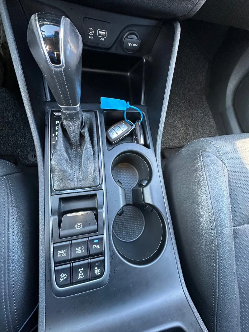 Hyundai Tucson  VERTEX ШВЕЙЦАРИЯ, снимка 8 - Автомобили и джипове - 52771938