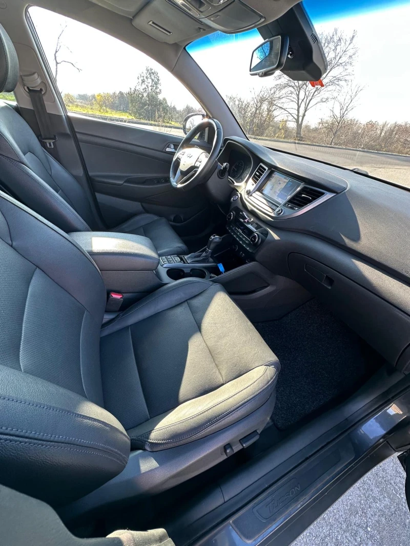 Hyundai Tucson  VERTEX ШВЕЙЦАРИЯ, снимка 10 - Автомобили и джипове - 52771938