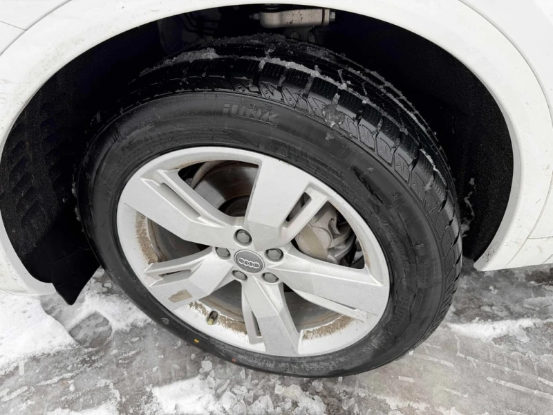 Audi Q5 Technik  CARFAX, снимка 14 - Автомобили и джипове - 53066739