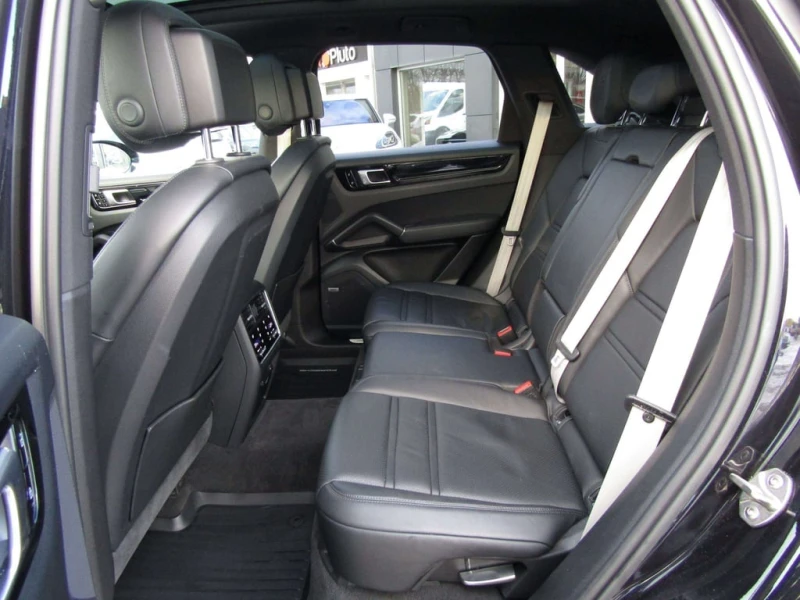 Porsche Cayenne S E Hybrid  CARFAX, снимка 13 - Автомобили и джипове - 53178592