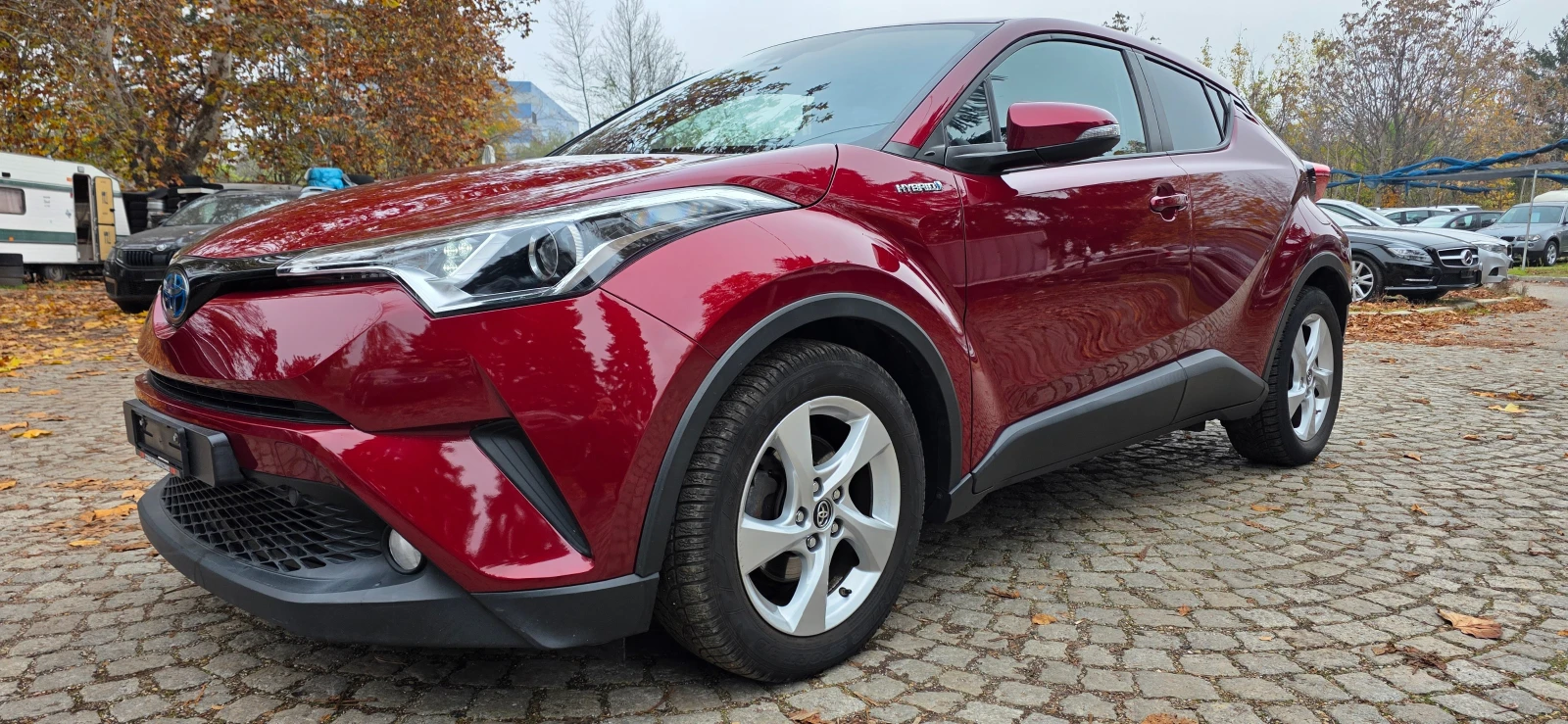 Toyota C-HR 1.8 * HYBRID* KEYLESS* DISTRONIC* ШВЕЙЦАРИЯ, снимка 1