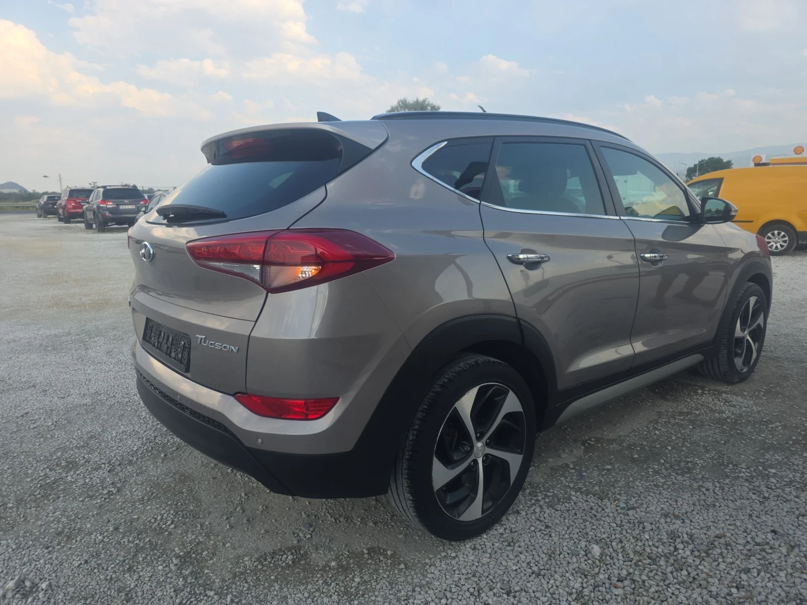 Hyundai Tucson 1.7 CRDI, Be, Tecno 141, Avtomat, Navi, Panorama - изображение 2