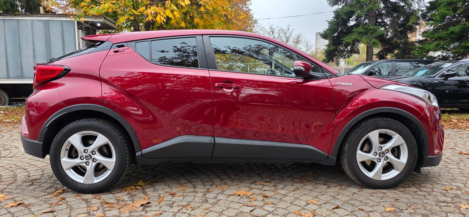 Toyota C-HR 1.8 * HYBRID* KEYLESS* DISTRONIC* ШВЕЙЦАРИЯ - изображение 4