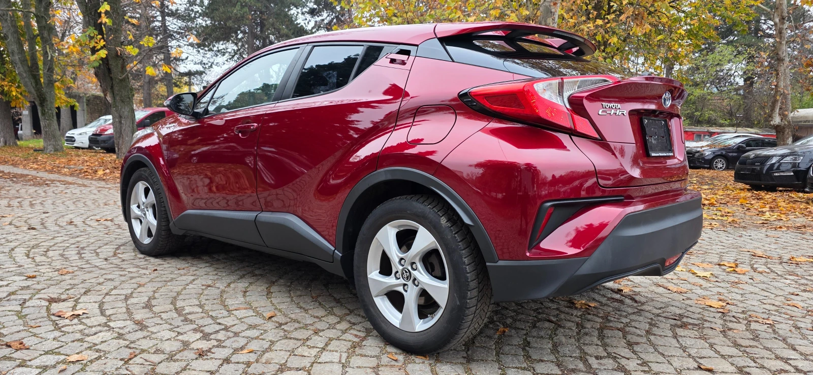 Toyota C-HR 1.8 * HYBRID* KEYLESS* DISTRONIC* ШВЕЙЦАРИЯ - изображение 7