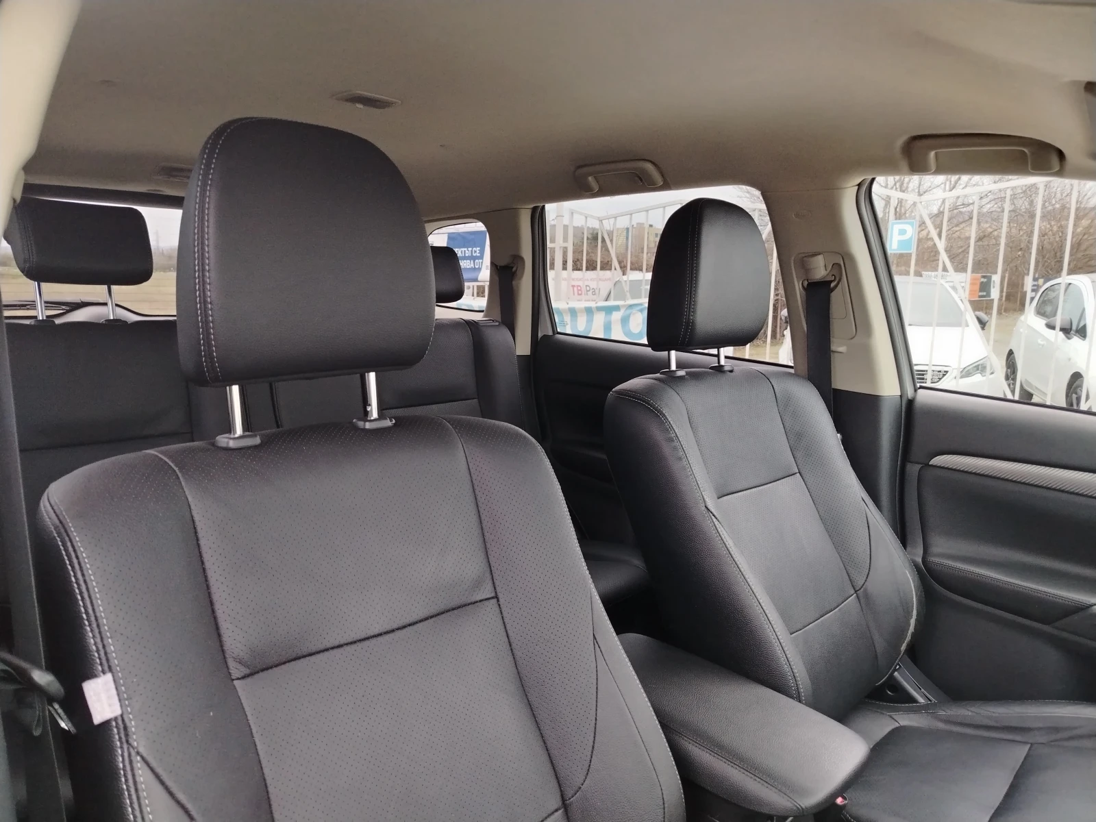 Mitsubishi Outlander 2.0i -150 КС АВТОМАТИК 4х4 КОЖА, НАВИ, снимка 14 - Автомобили и джипове - 53891024