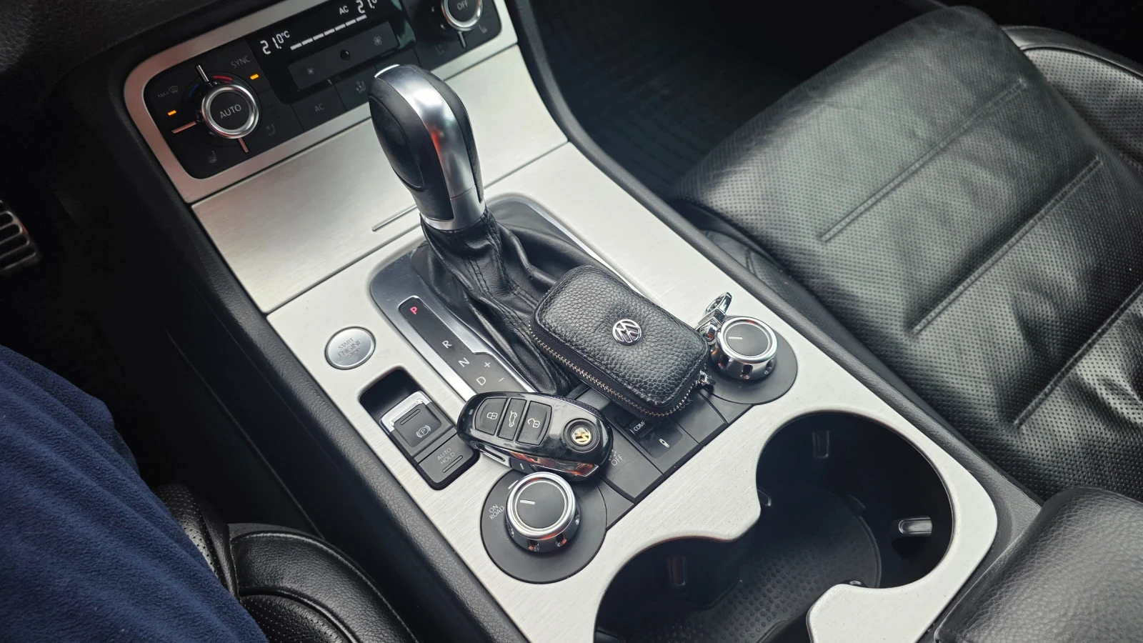 VW Touareg 4.2 TDI 8V 340 к.с., снимка 9 - Автомобили и джипове - 53937625