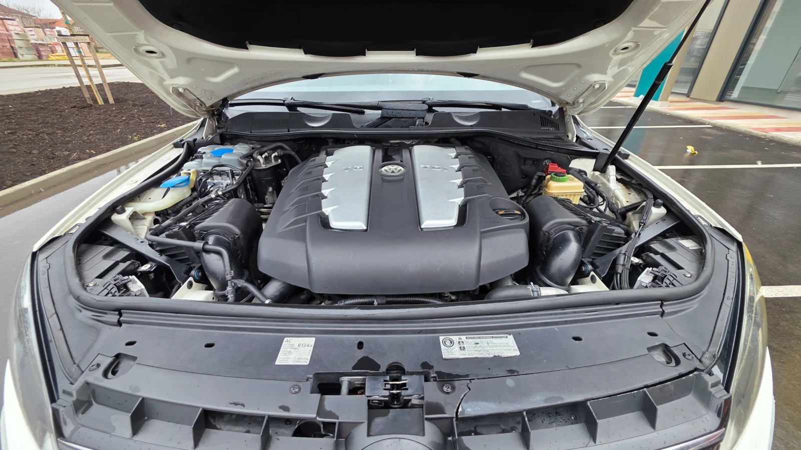 VW Touareg 4.2 TDI 8V 340 к.с., снимка 6 - Автомобили и джипове - 53937625