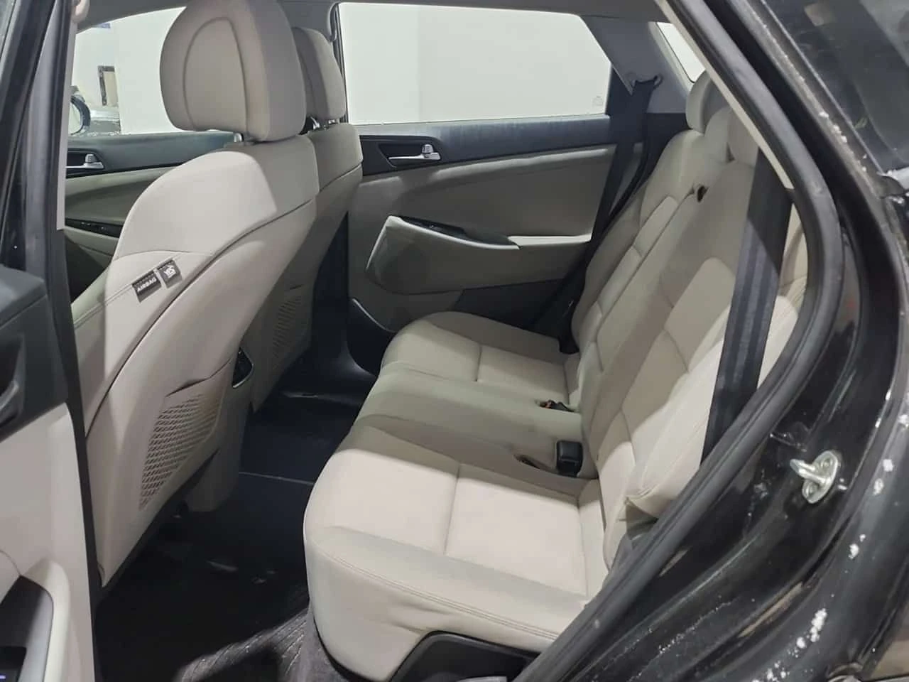 Hyundai Tucson * SE  * 2 ����� * �������� * CARFAX | Mobile.bg � ����������� 11