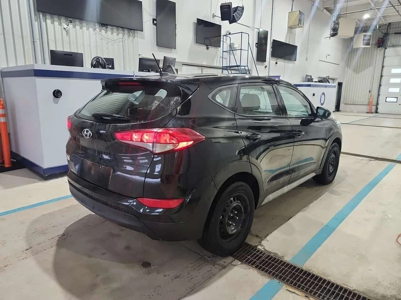 Hyundai Tucson * SE  * 2 ����� * �������� * CARFAX | Mobile.bg � ����������� 3