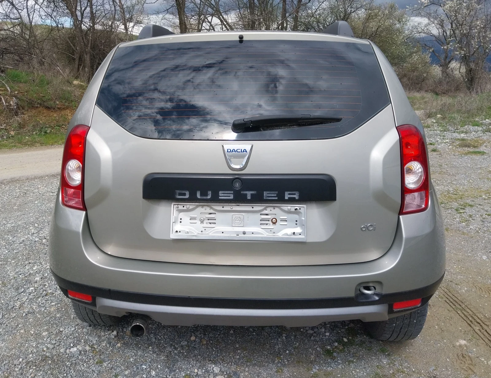 Dacia Duster 1.5DCI, снимка 5 - Автомобили и джипове - 54103876