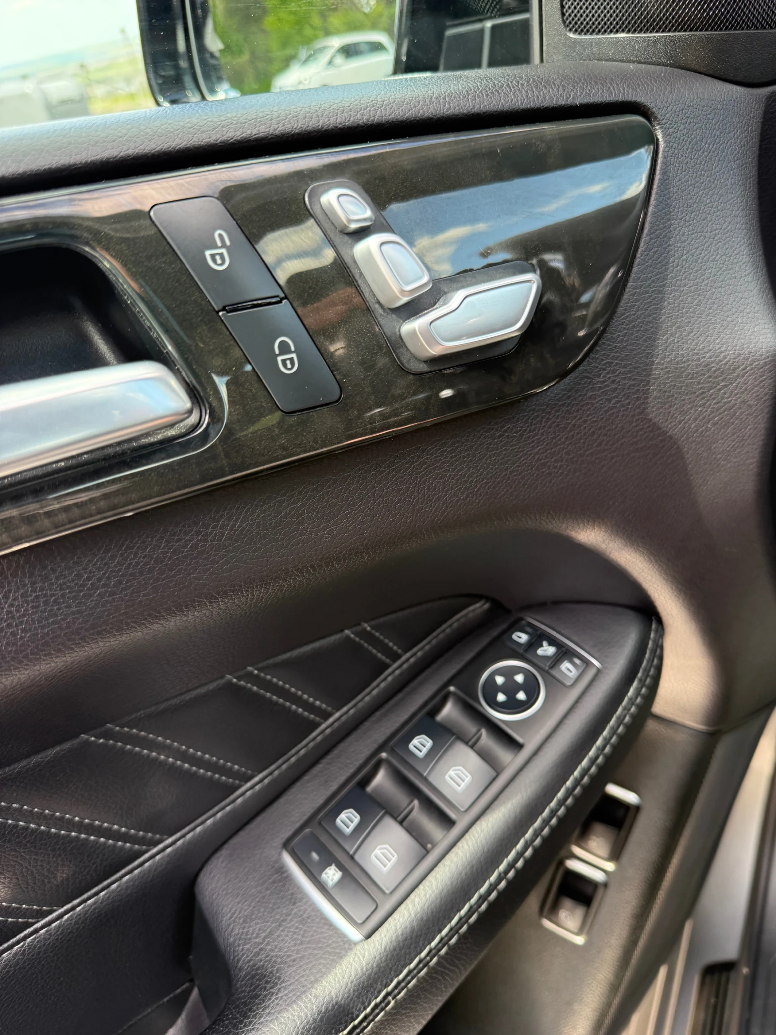 Mercedes-Benz GLE 350 350D 4 matic , снимка 10 - Автомобили и джипове - 54550421